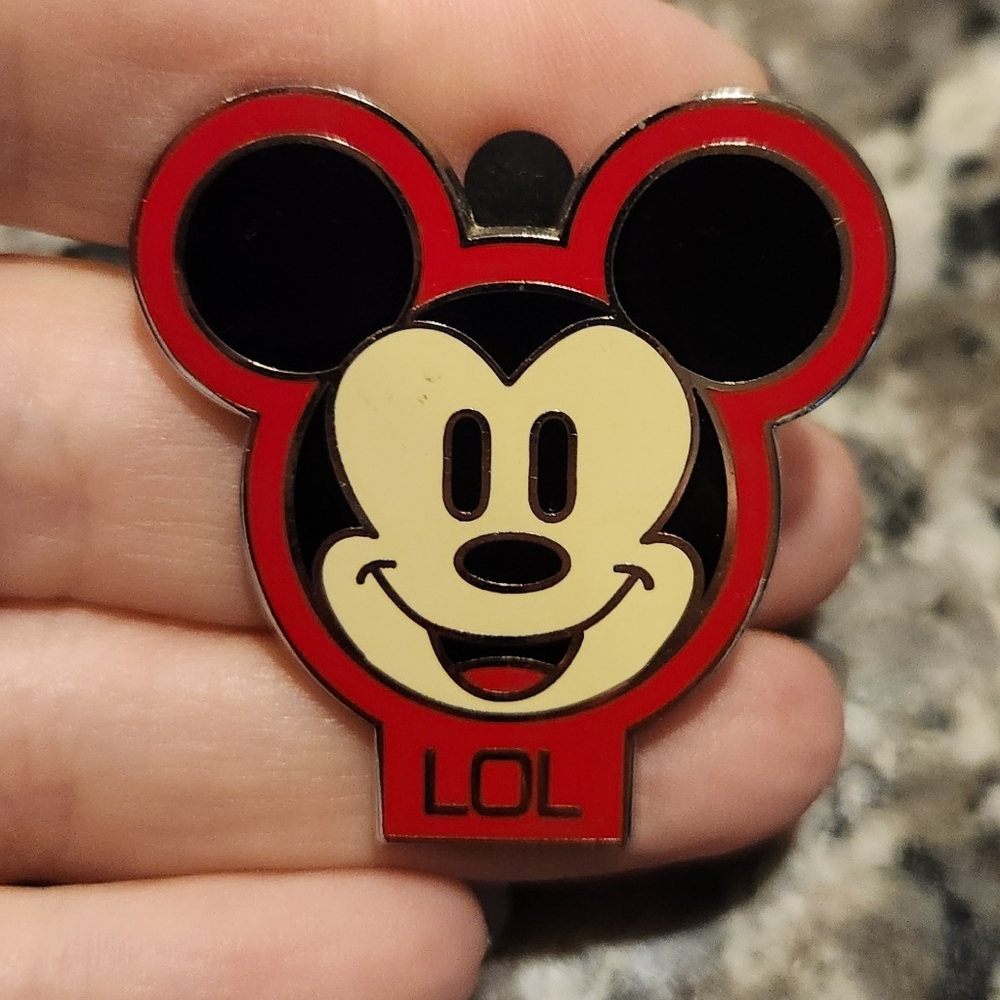 (5 For $30) Disney Pin Mickey Mouse Expressions LOL Mystery Pin